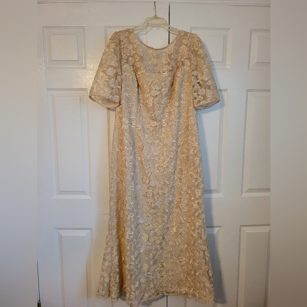 Gold Adrianna Papell Formal Dress